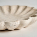 Centro de mesa de travertino en color crema 30 x 5 cm – detalle