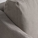 Chaise longue tapizada en lino en color gris – detalle
