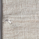 Cojín de algodón y poliéster en color blanco roto 50 x 30 cm – detalle
