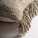 Cojín de algodón y viscosa en tonos marrones 50 x 30 cm – detalle