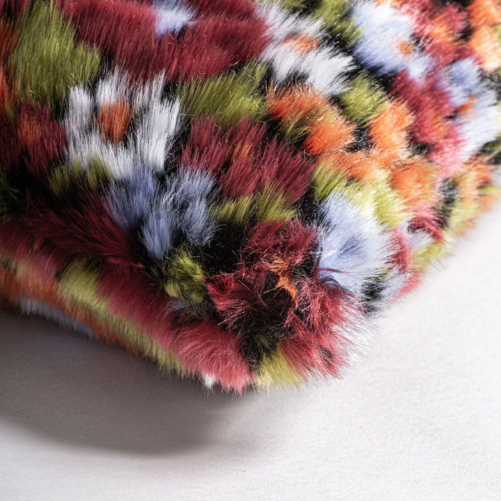 Cojín de poliéster multicolor – detalle