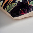 Cojín de terciopelo multicolor – detalle