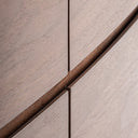 Cómoda de madera contrachapada y chapa de roble en color marrón – detalle