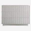 Cómoda de madera de mango en color blanco