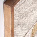 Cuadro de algodón y madera de mango en tonos neutros – detalle