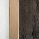 Cuadro de lienzo y madera de pino en color marrón – detalle