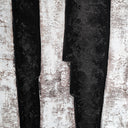 Cuadro de lienzo y madera de pino en tonos neutros 130 x 180 cm – detalle