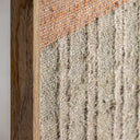 Cuadro de madera de mango y algodón en tonos marrones – detalle