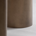 Escritorio de chapa de nogal y MDF en color nogal satinado – detalle