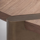 Escritorio de chapa de nogal y MDF en color nogal satinado – detalle