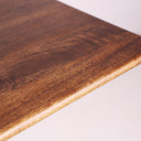 Escritorio de madera de mango en color caoba – detalle