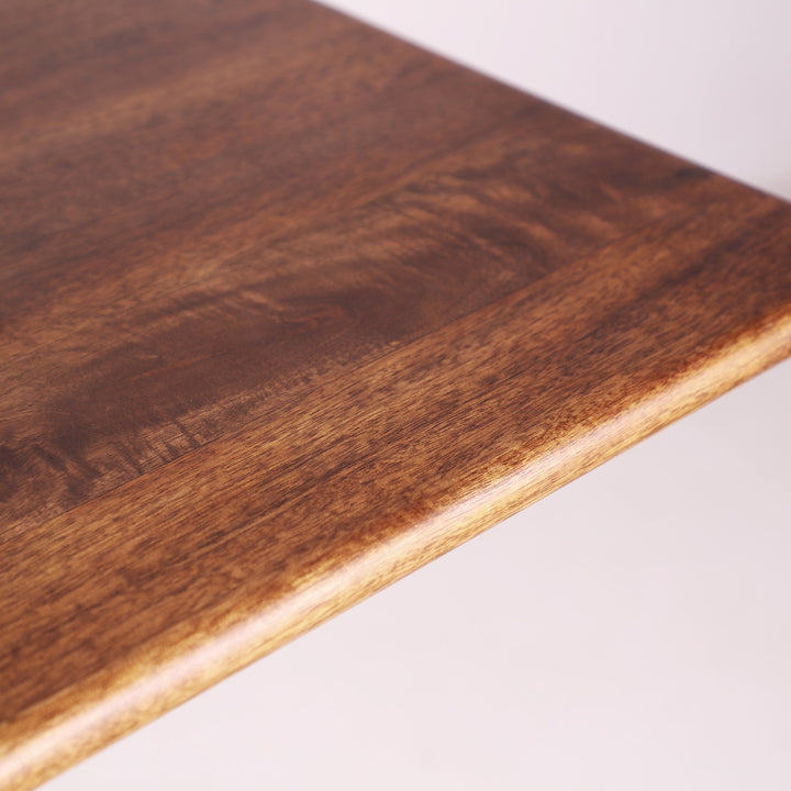 Escritorio de madera de mango en color caoba – detalle