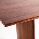 Escritorio de madera de mango en color caoba – detalle