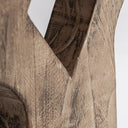 Escultura de madera de suar en color marrón con rombos calados – detalle