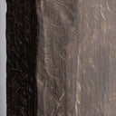 Escultura de madera de suar en color marrón de perfil dentado – detalle