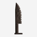 Escultura de madera de suar en color marrón de perfil dentado – 50 x 26 x 202 cm