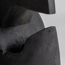 Escultura de madera de teca en color negro mate – detalle