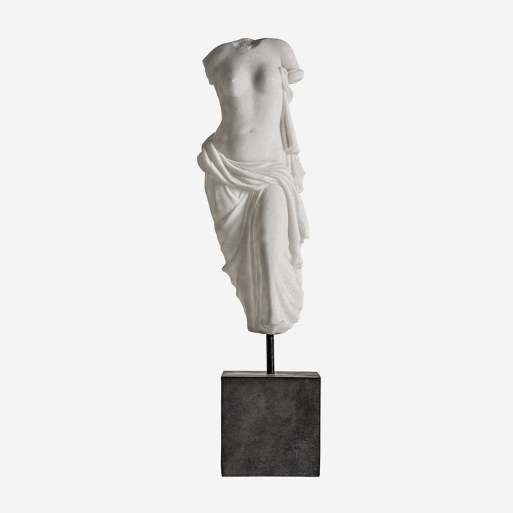 Escultura de resina en color blanco 31 x 27 x 118 cm