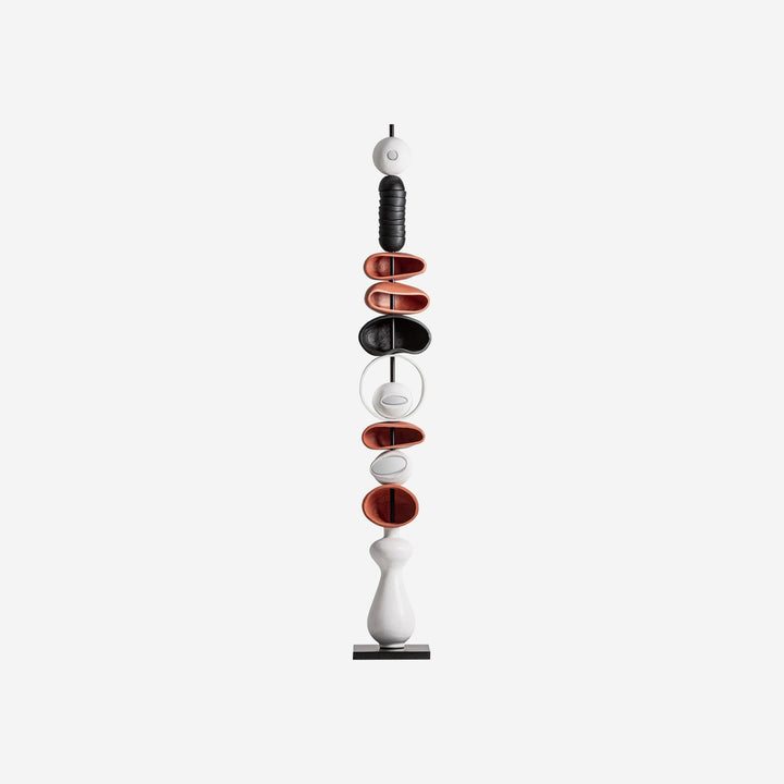 Escultura de suelo de fibrocemento y hierro en color blanco