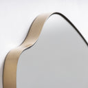 Espejo de acero inoxidable y MDF – detalle