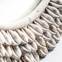 Espejo de concha en color blanco roto – detalle