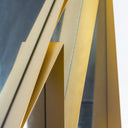 Espejo de latón en color dorado de inspiración art déco – detalle