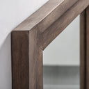 Espejo de madera de abedul en color marrón – detalle