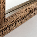 Espejo de madera de mango en color marrón natural – detalle