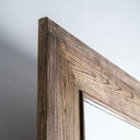 Espejo de madera de olmo en color marrón – detalle