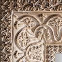 Espejo de resina en color beige envejecido – detalle