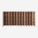 Estantería de madera de roble en color marrón