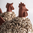 Figura de animal de terracota y rafia en color terracota (juego de 2) – detalle