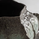 Jarrón de cerámica en color verde – detalle