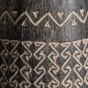 Jarrón de madera de palma en tonos marrones 27 x 51 cm – detalle