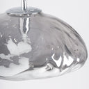 Lámpara colgante de cristal y hierro en color gris ahumado – detalle