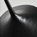 Lámpara colgante de hierro en color negro de líneas contemporáneas – 49 x 49 x 50 cm – detalle