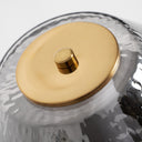 Lámpara de mesa de cristal y hierro en color gris – detalle