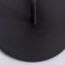 Lámpara de mesa de hierro y latón en color negro – detalle