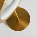Lámpara de mesa de latón en color dorado – detalle