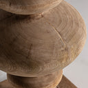 Lámpara de mesa de madera de mango y algodón en color marrón natural – detalle