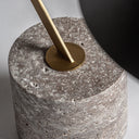 Lámpara de mesa de mármol y hierro en color gris 60 x 28 x 51 cm – detalle