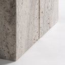 Lámpara de mesa de mármol y hierro en color marfil – detalle