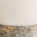 Lámpara de mesa de terracota y algodón en color gris envejecido – detalle