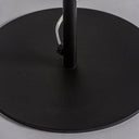 Lámpara de pie de hierro y ratán en color negro – detalle