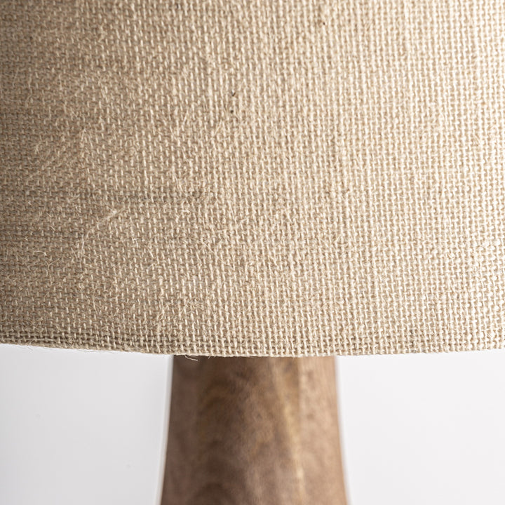 Lámpara de pie de madera de mango y yute en color marrón 50 x 156 cm – detalle