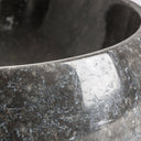 Lavabo de mármol en color negro brillo – detalle