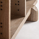 Librería de madera de mango en color marrón claro – detalle