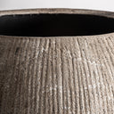 Macetero de hormigón armado – Gris / 70 x 70 x 60 cm – detalle