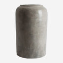 Macetero de terracota en color gris de estilo colonial – 55 x 55 x 91 cm
