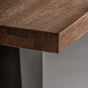 Mesa alta de bar de madera de mango y hierro en color negro – detalle